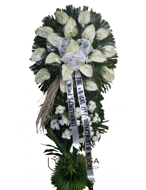 Standing flowers outlet for funeral